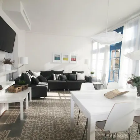 Plaza Catalunya Apartment *